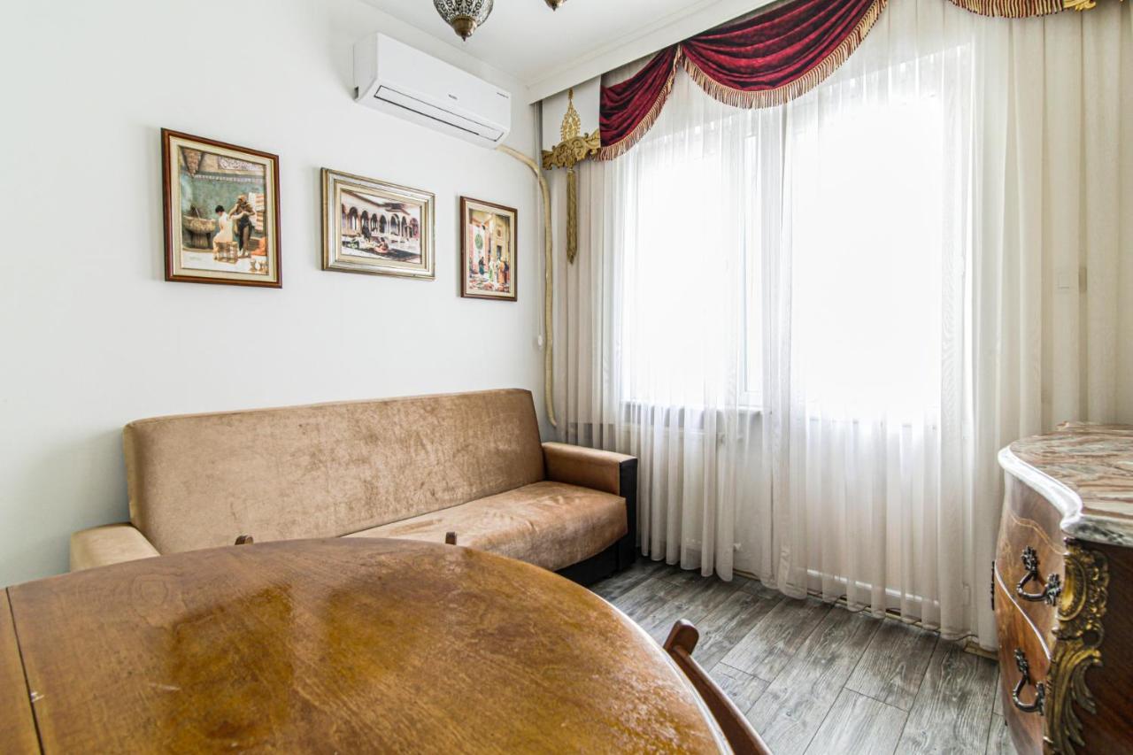 Lovely Flat In Cihangir Near Public Transportation Istanbul Exterior foto